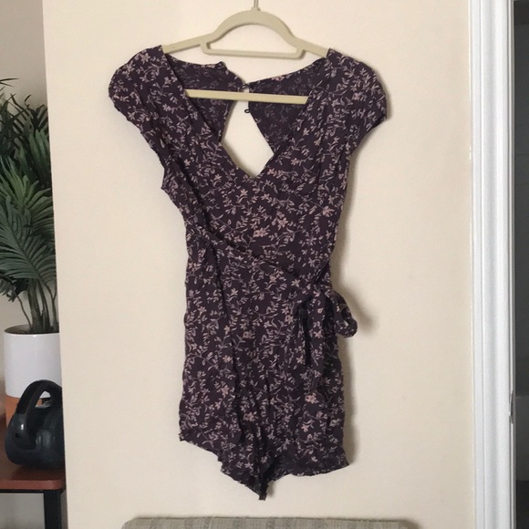Romper - Picture 1 of 2